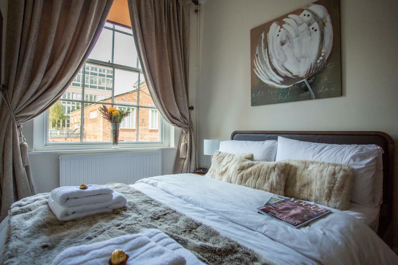 Most Central Luxury Apartment - Sleeps 4 & Free Parking! Chester Exteriör bild